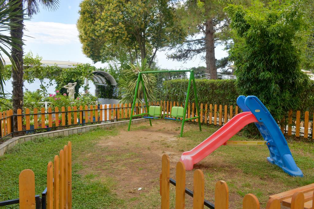 Olympos Beach 普拉卡利特索罗 外观 照片